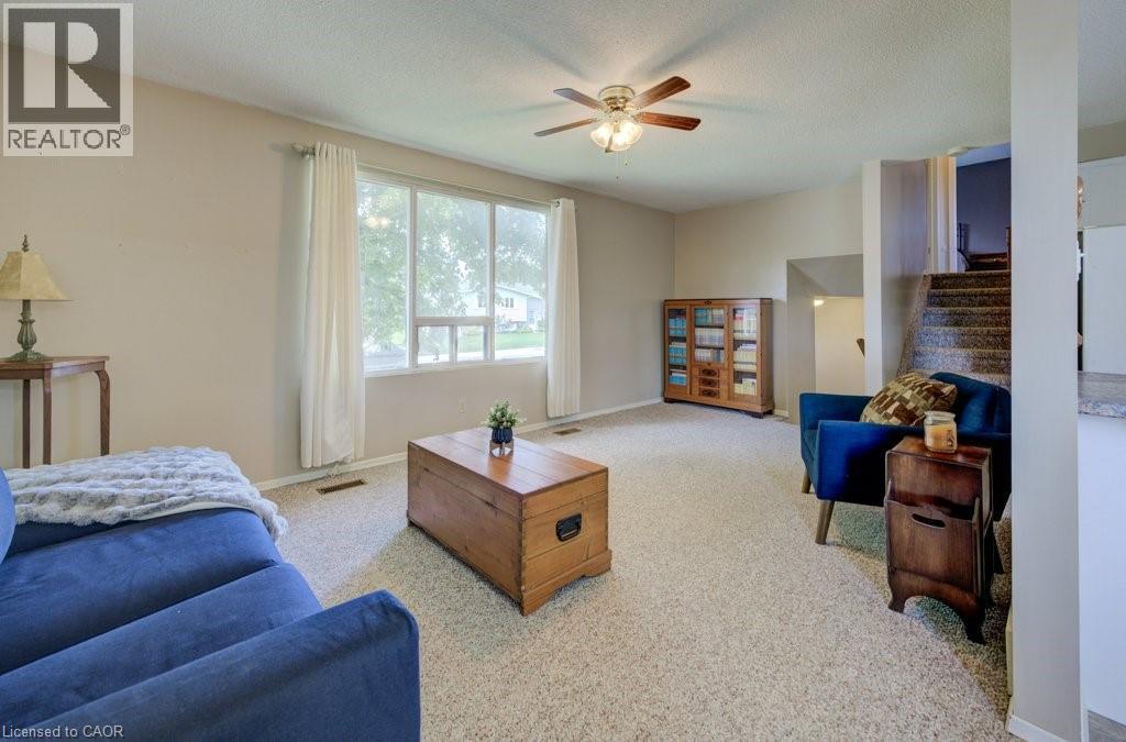 Photo 13 of 410 Louise Avenue N, Listowel ON