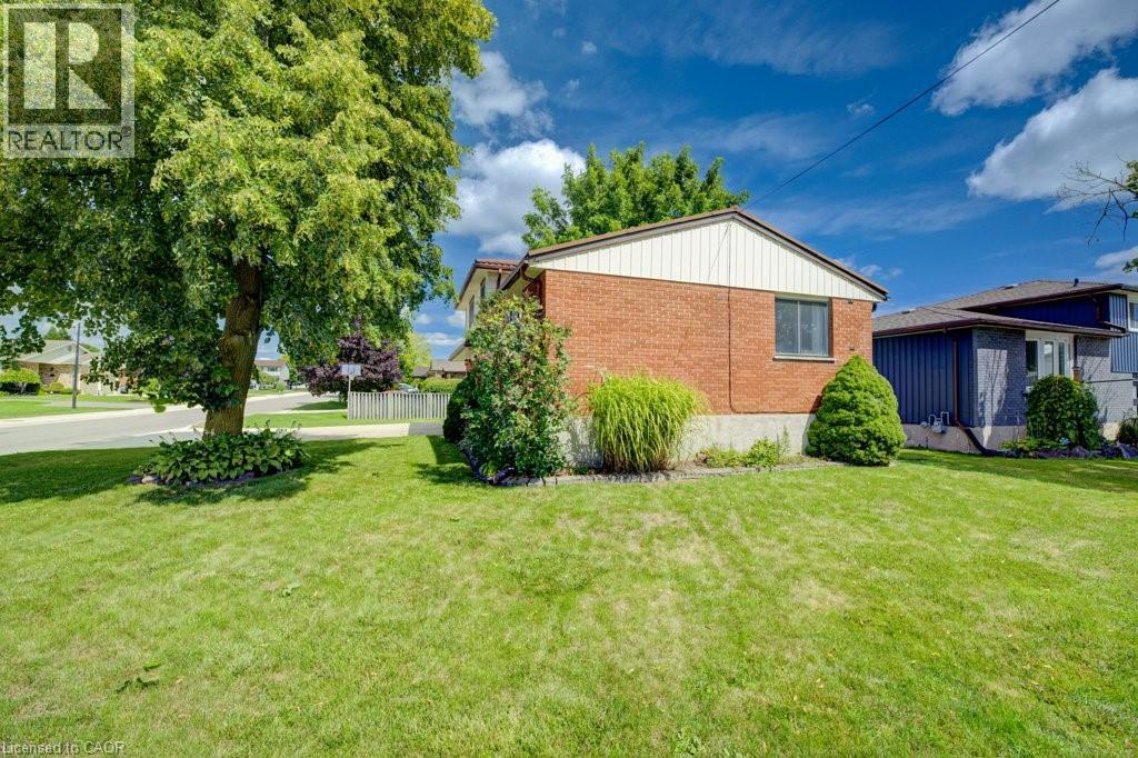 Photo 31 of 410 Louise Avenue N, Listowel ON