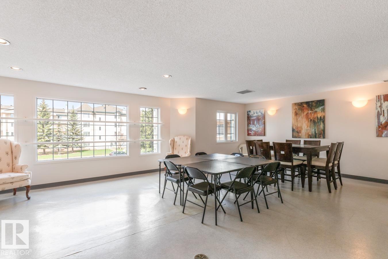 Photo 26 of 103 17151 94 A Av Nw, Edmonton AB