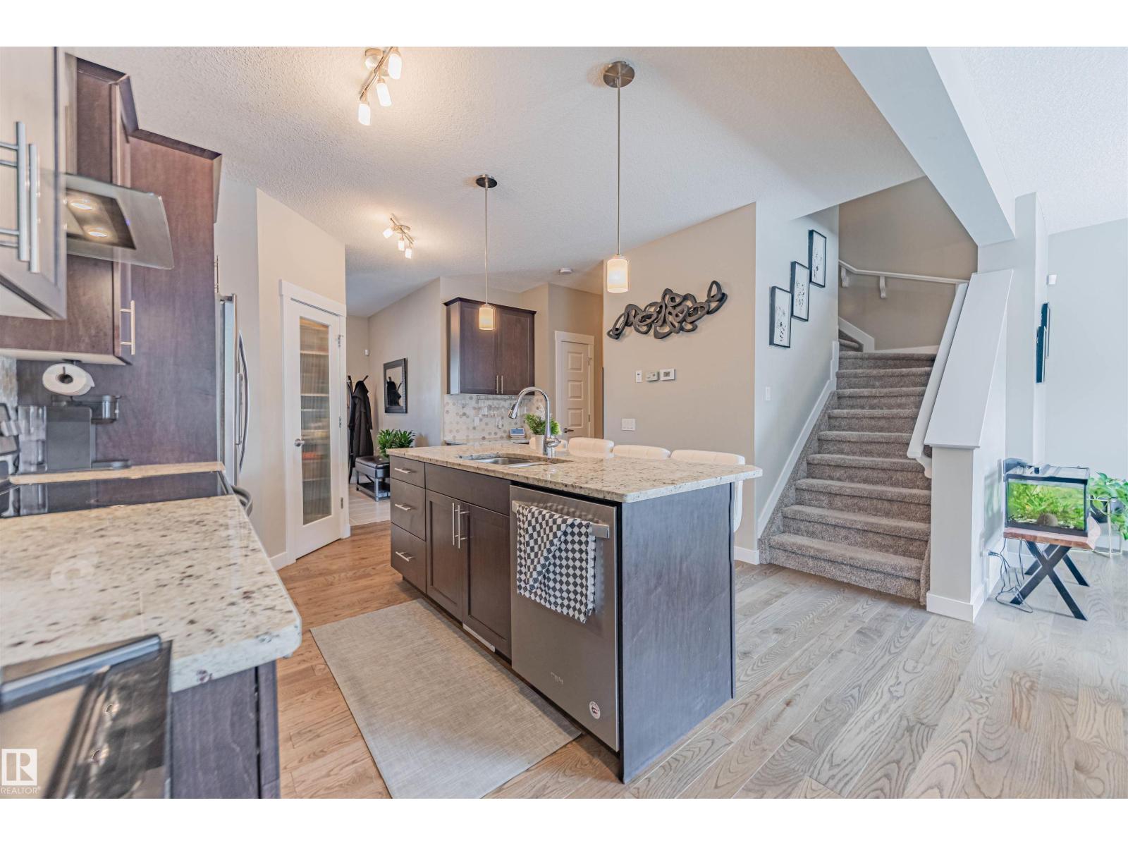 Photo 11 of 16824 65 St Nw, Edmonton AB