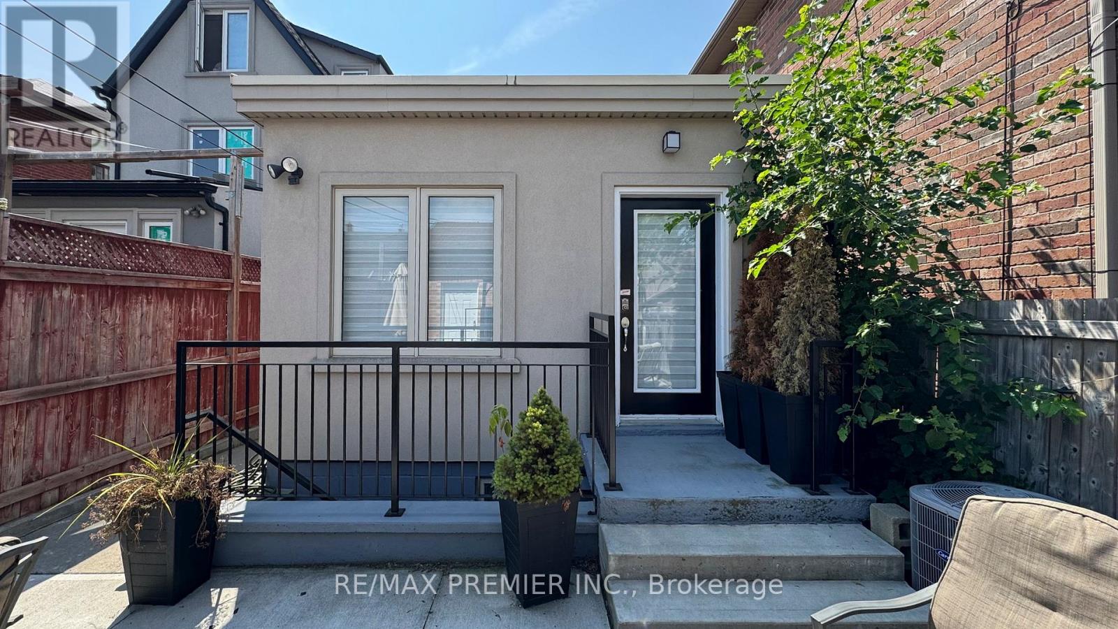 Photo 23 of 32 Amherst Avenue, Toronto ON