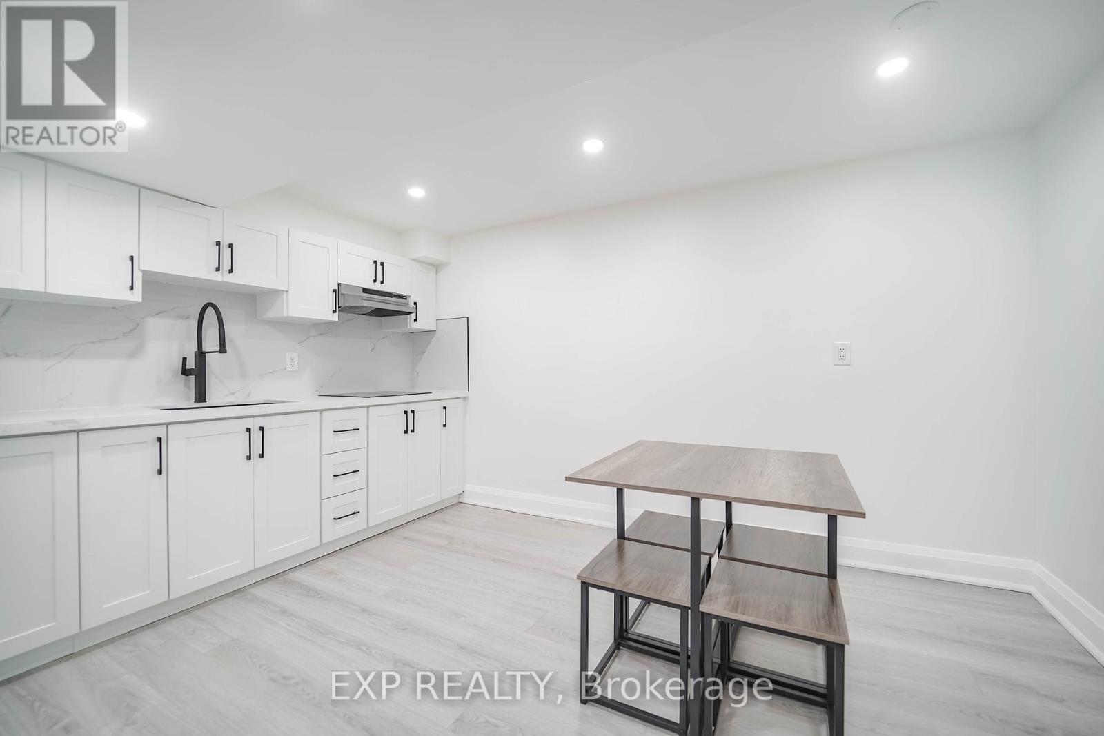 Photo 25 of 25 Nabob Crescent, Toronto ON