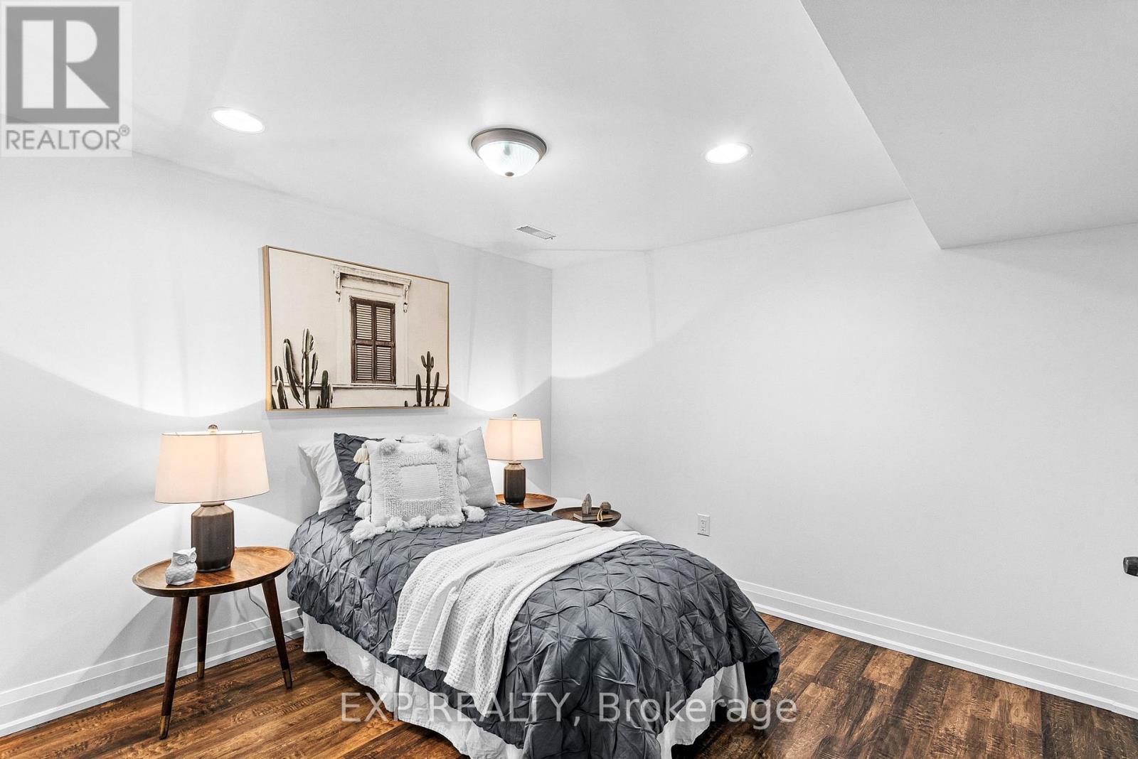 Photo 40 of 5 Midcroft Drive, Toronto ON