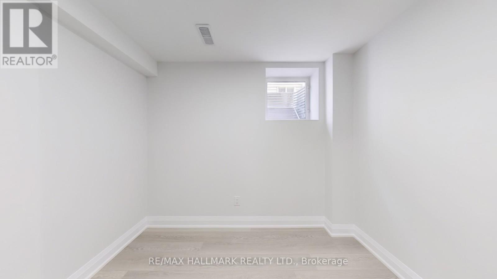Photo 21 of Bsmt 1035 Beatrice Street E, Oshawa ON