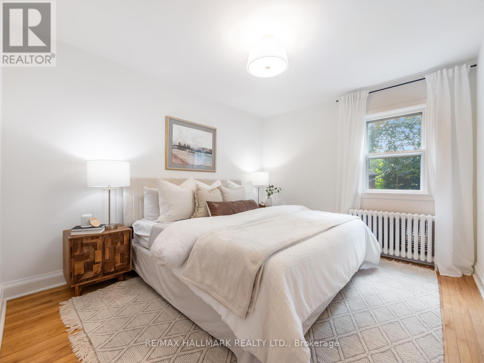 Photo 16 of 11 Briar Dale Boulevard, Toronto ON