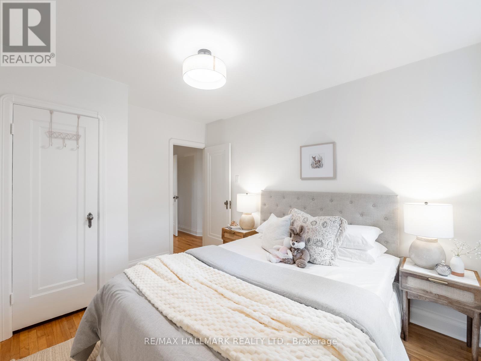 Photo 19 of 11 Briar Dale Boulevard, Toronto ON