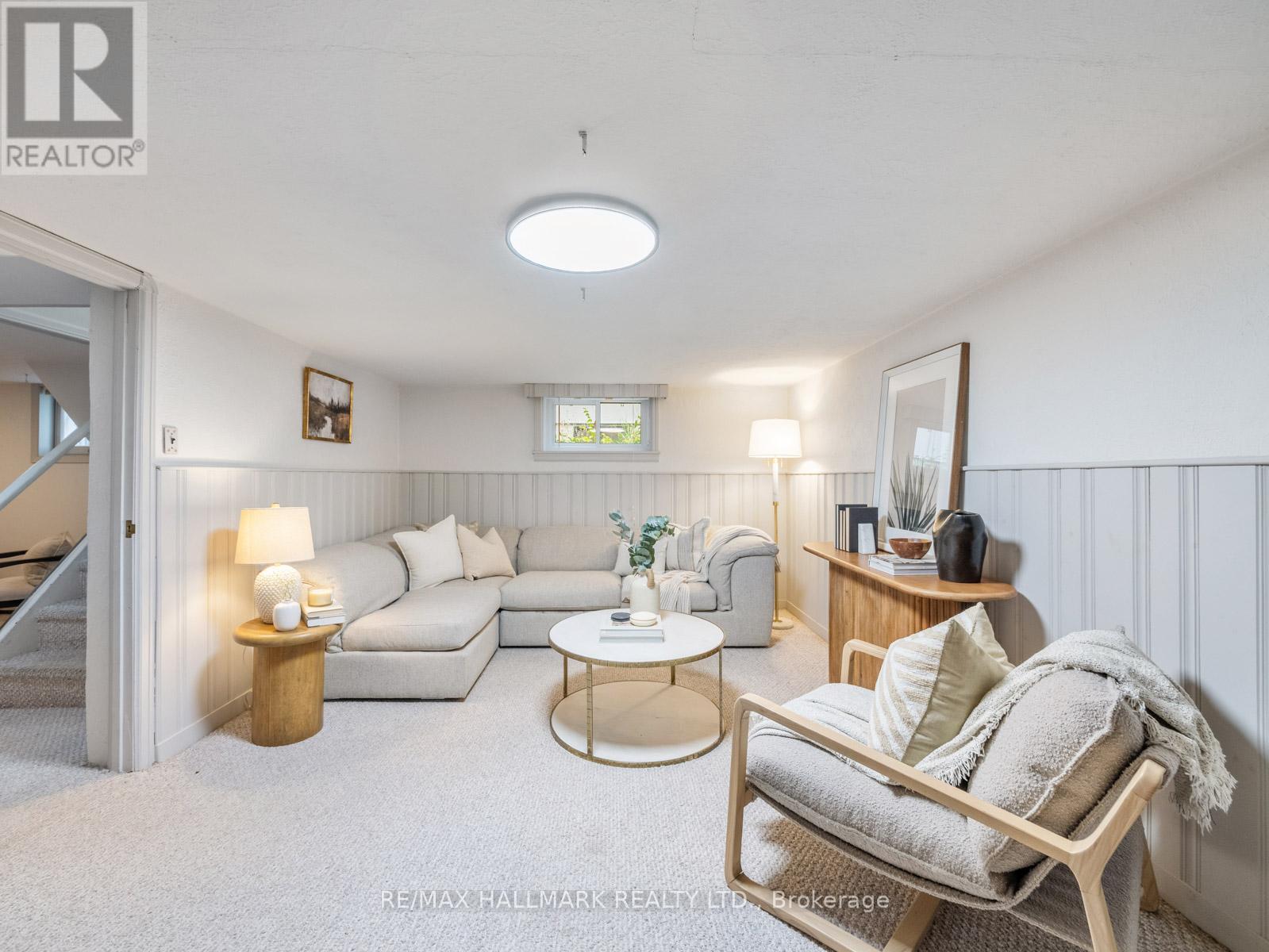 Photo 21 of 11 Briar Dale Boulevard, Toronto ON