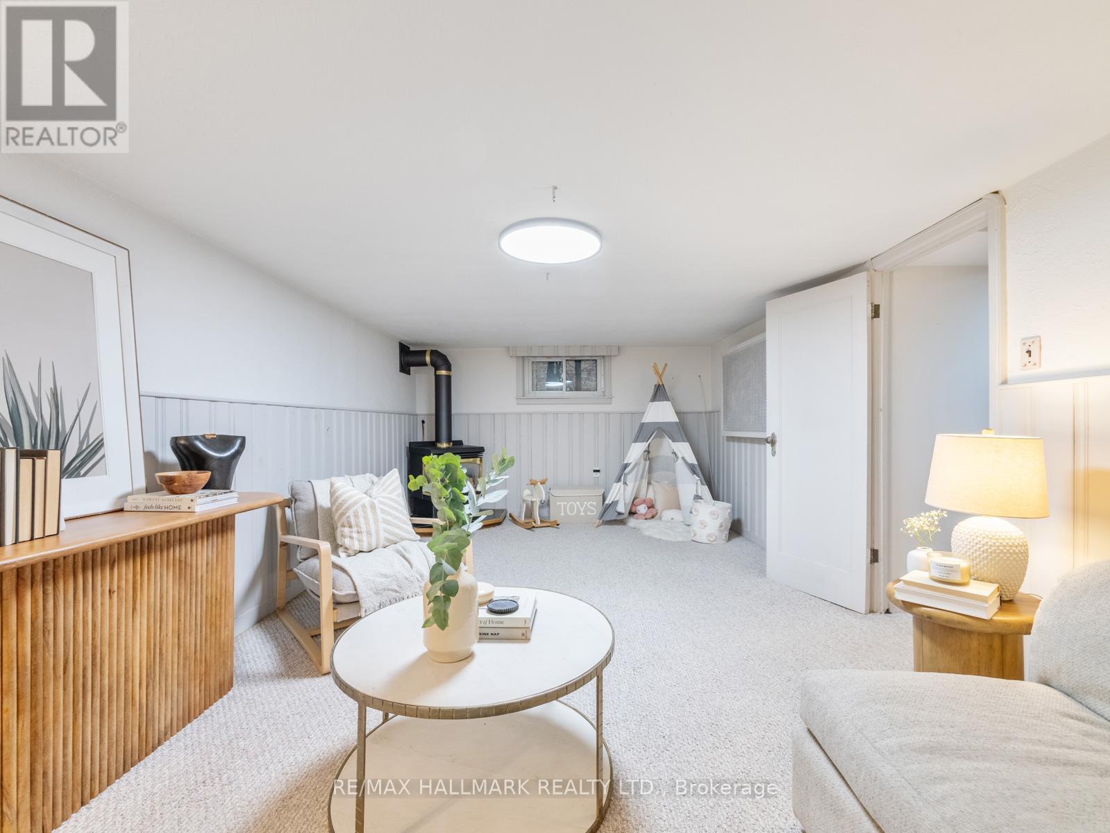 Photo 23 of 11 Briar Dale Boulevard, Toronto ON