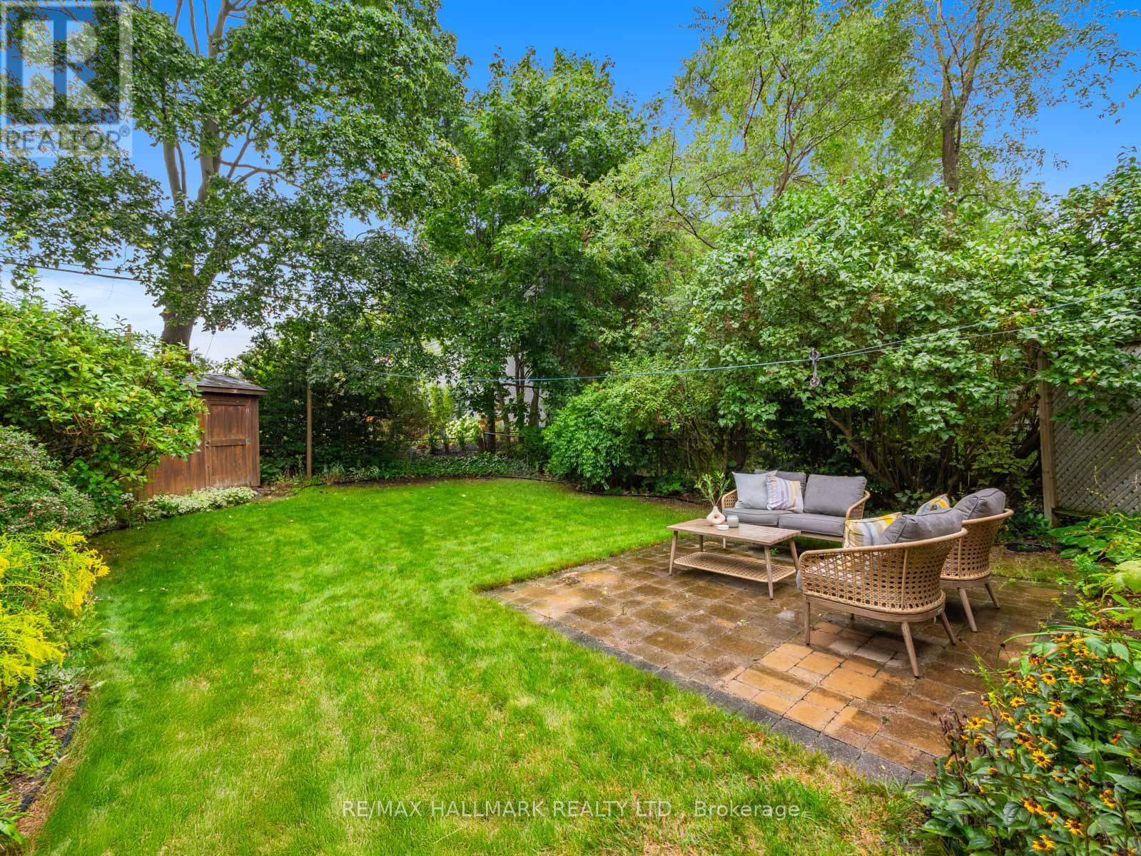 Photo 31 of 11 Briar Dale Boulevard, Toronto ON