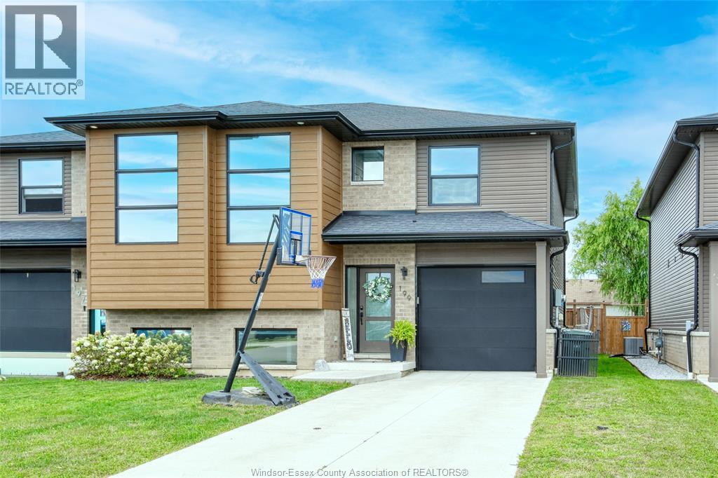 Photo 1 of 199 Meadowview, Amherstburg ON
