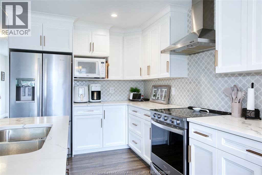 Photo 10 of 199 Meadowview, Amherstburg ON