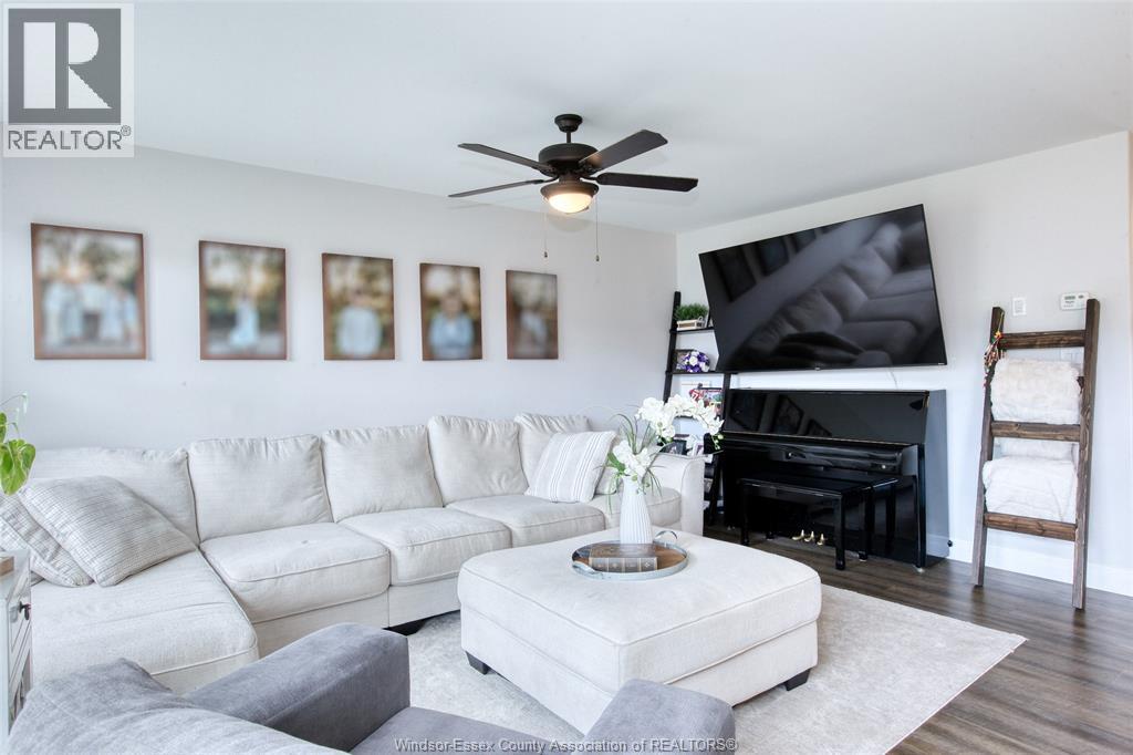 Photo 14 of 199 Meadowview, Amherstburg ON