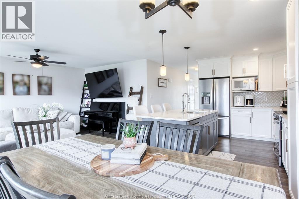 Photo 16 of 199 Meadowview, Amherstburg ON
