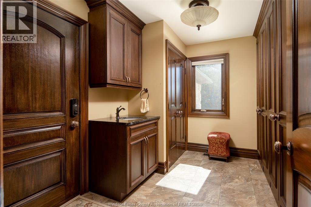 Photo 11 of 1020 Road 6 East, Kingsville ON