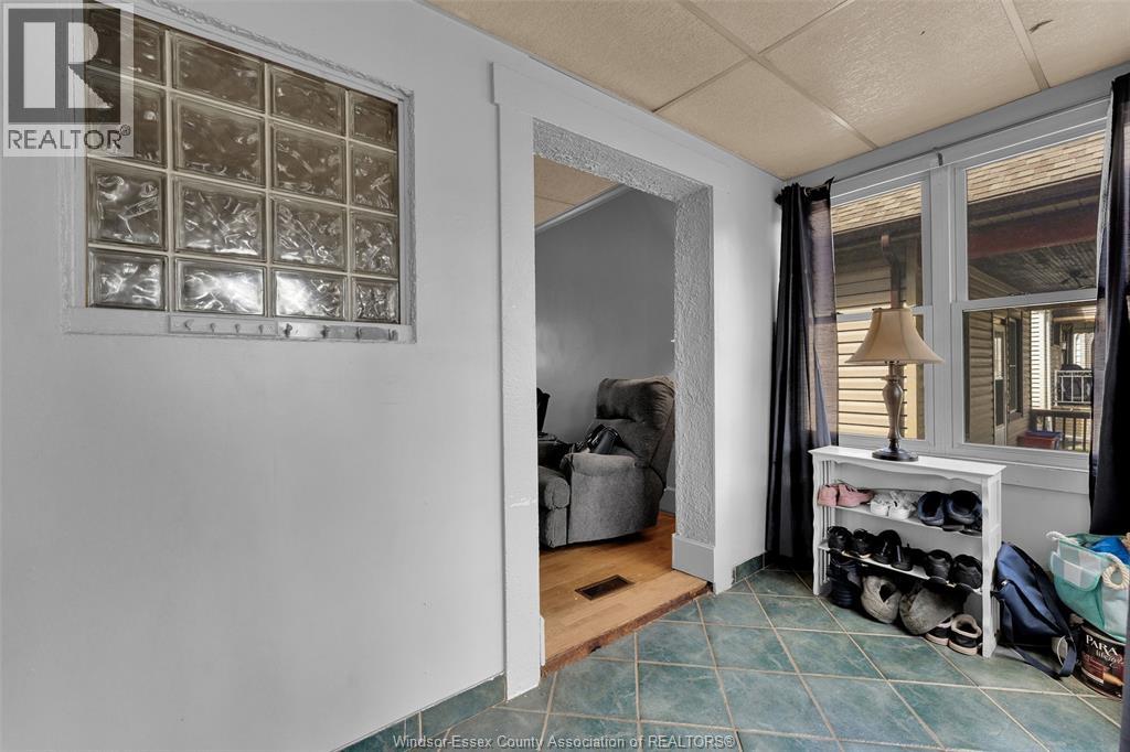 Photo 11 of 497 Mckay Avenue, Windsor ON