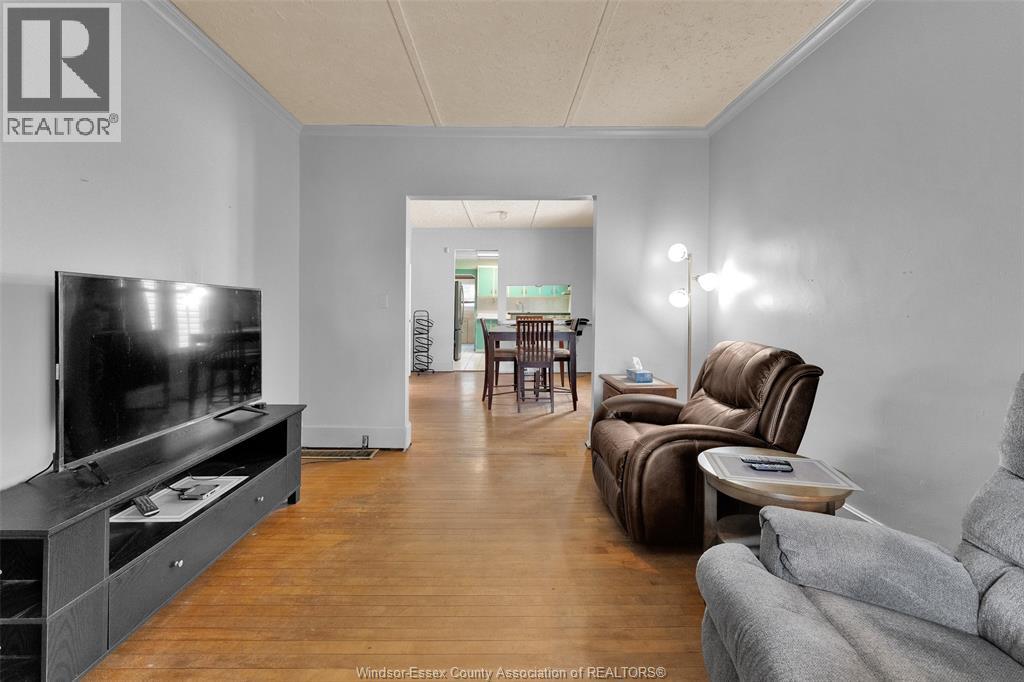 Photo 14 of 497 Mckay Avenue, Windsor ON