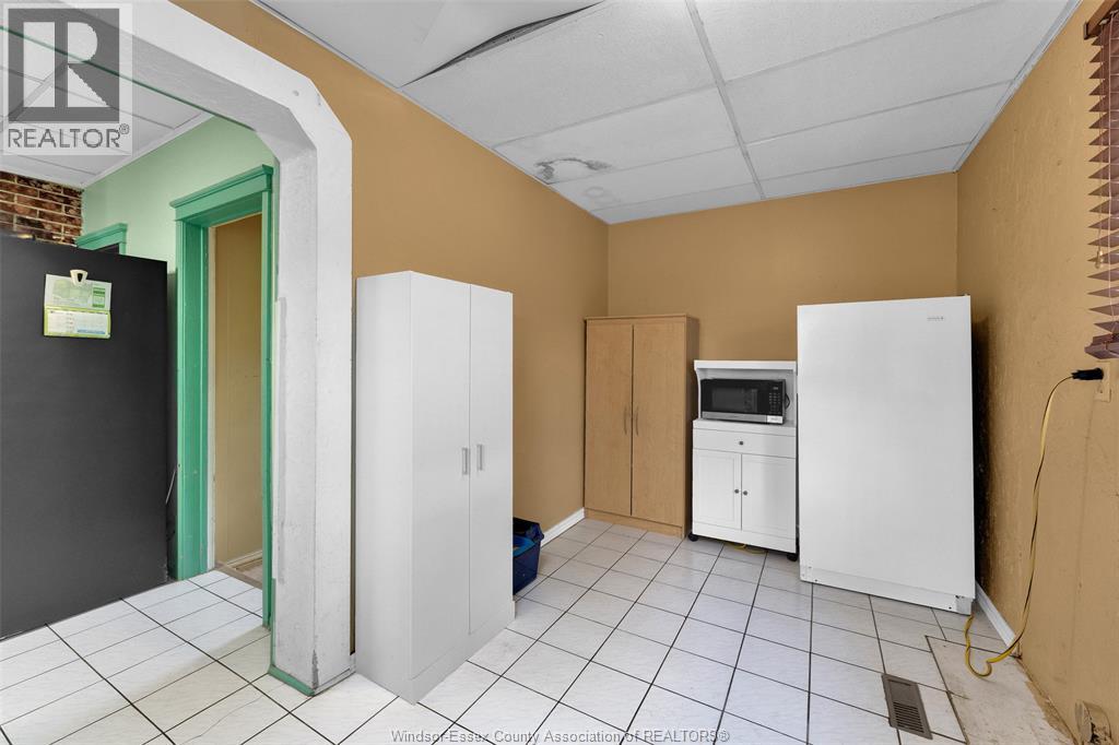 Photo 24 of 497 Mckay Avenue, Windsor ON