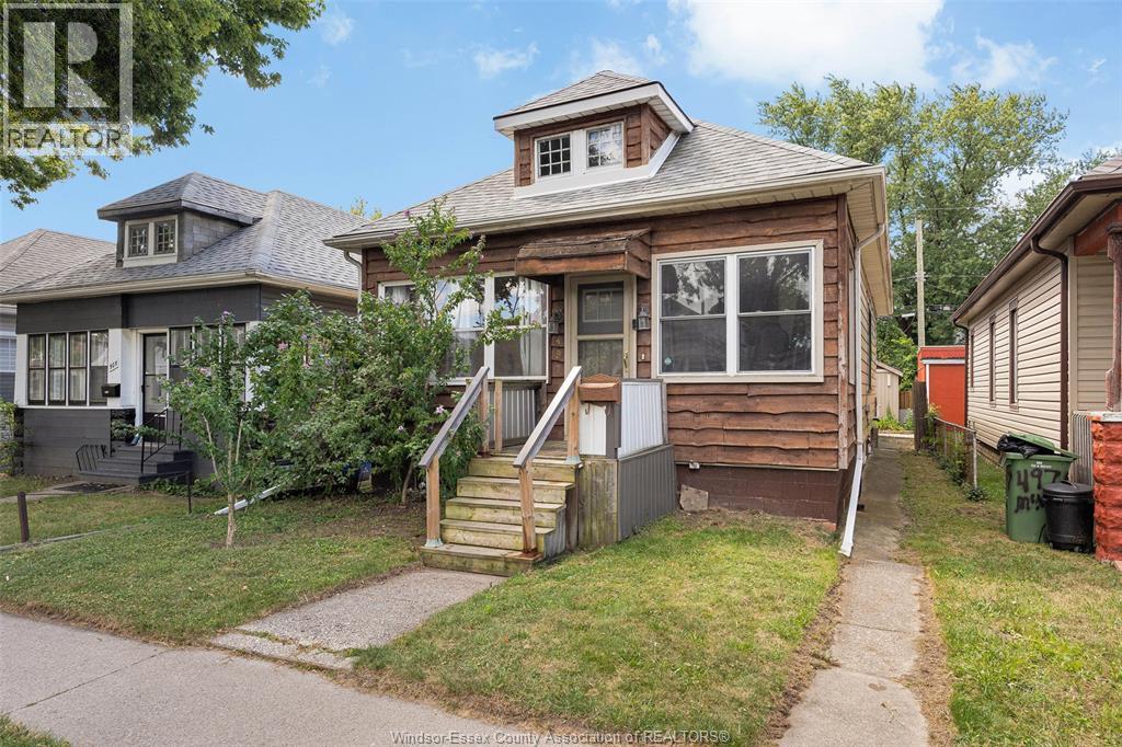 Photo 4 of 497 Mckay Avenue, Windsor ON