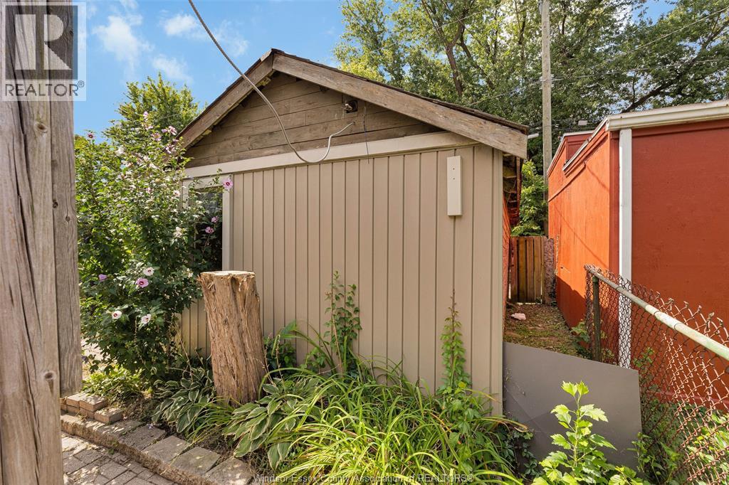 Photo 9 of 497 Mckay Avenue, Windsor ON