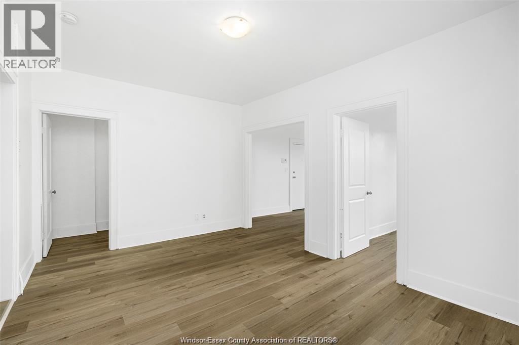 Photo 15 of 1094 Lincoln Road, Windsor ON