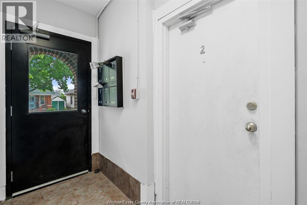 Photo 20 of 1094 Lincoln Road, Windsor ON