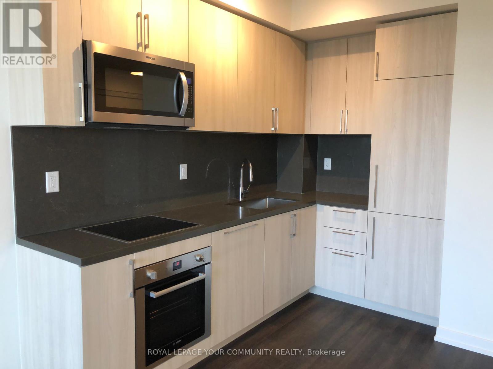 Photo 3 of 1015 1 Grandview Avenue, Markham ON