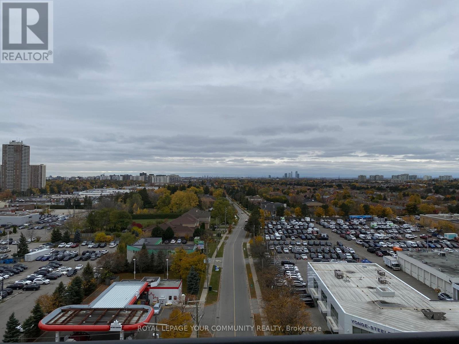 Photo 35 of 1015 1 Grandview Avenue, Markham ON
