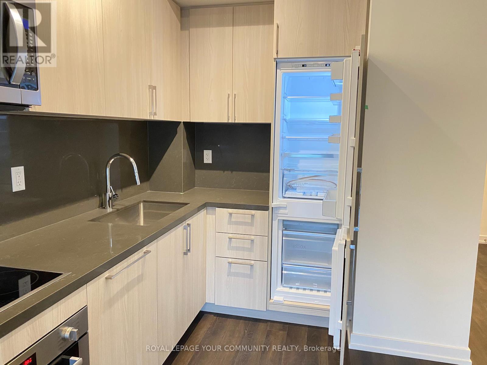 Photo 6 of 1015 1 Grandview Avenue, Markham ON