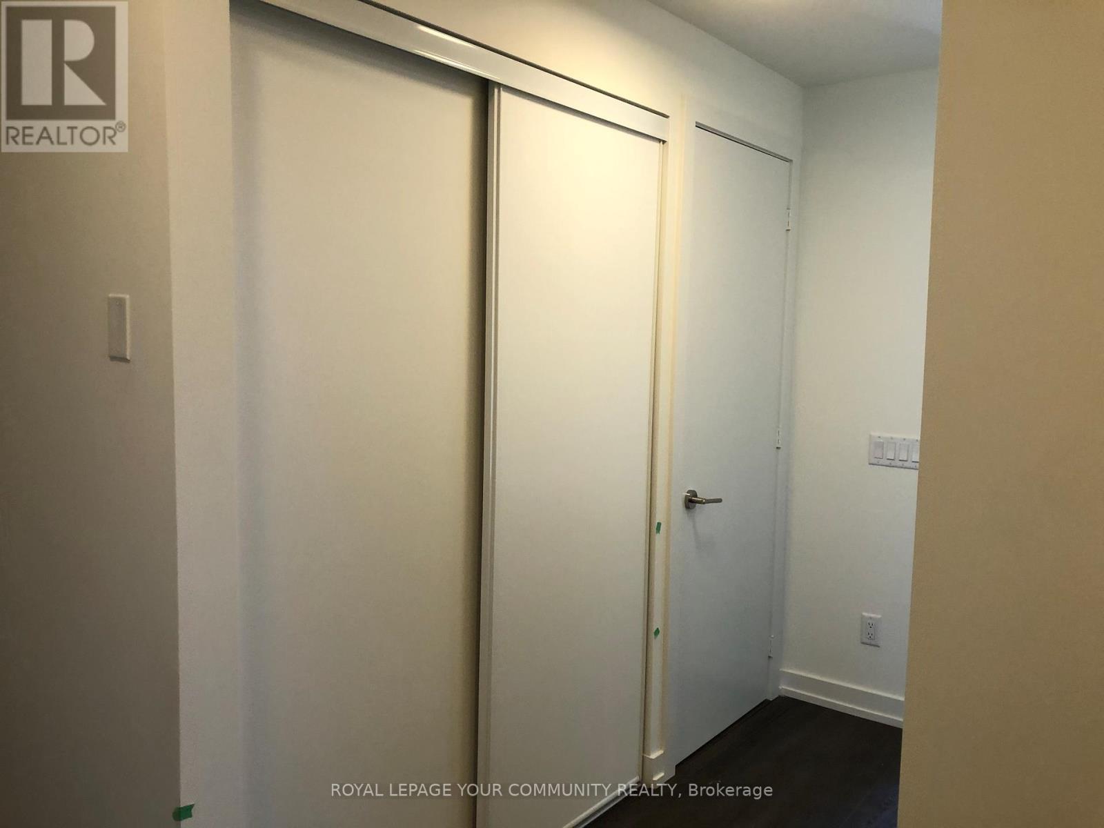 Photo 9 of 1015 1 Grandview Avenue, Markham ON