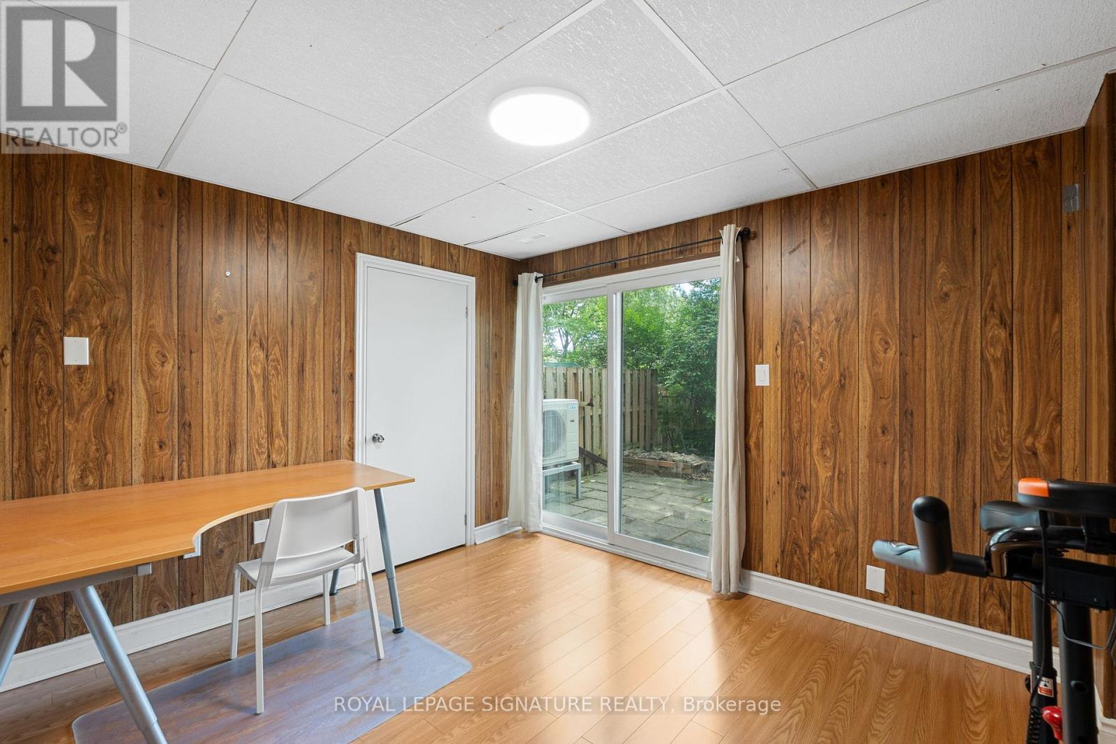 Photo 26 of 10 Thatchers Mill Way, Markham ON