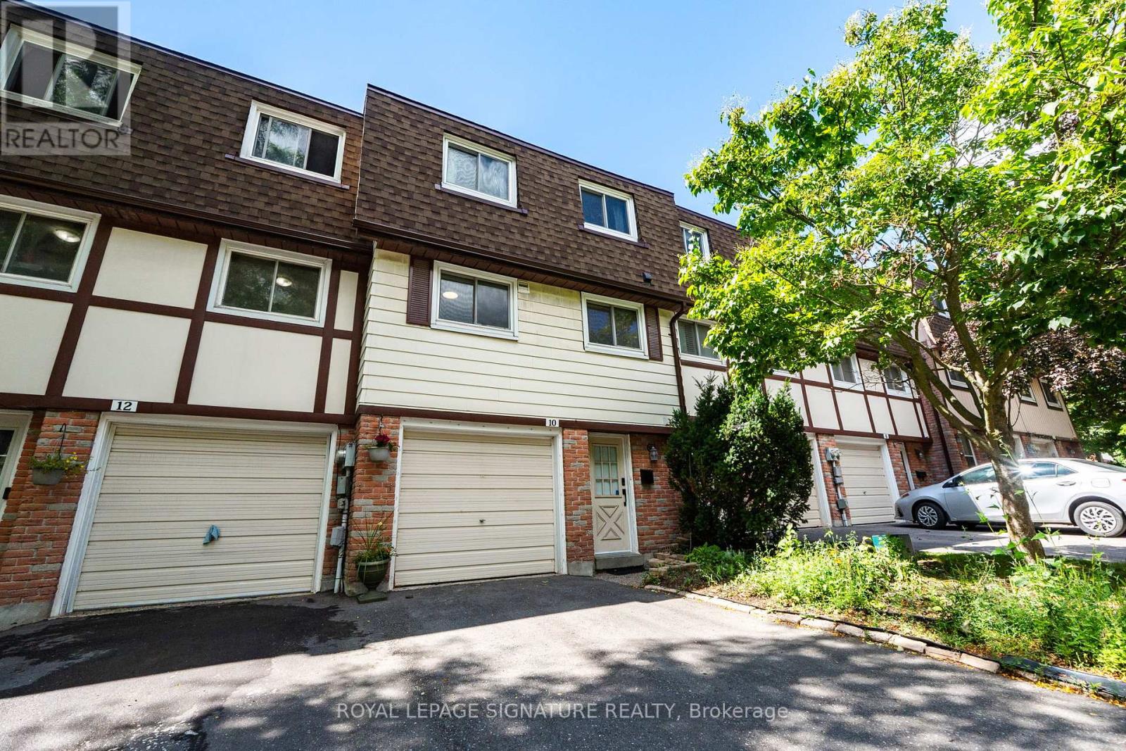 Photo 30 of 10 Thatchers Mill Way, Markham ON