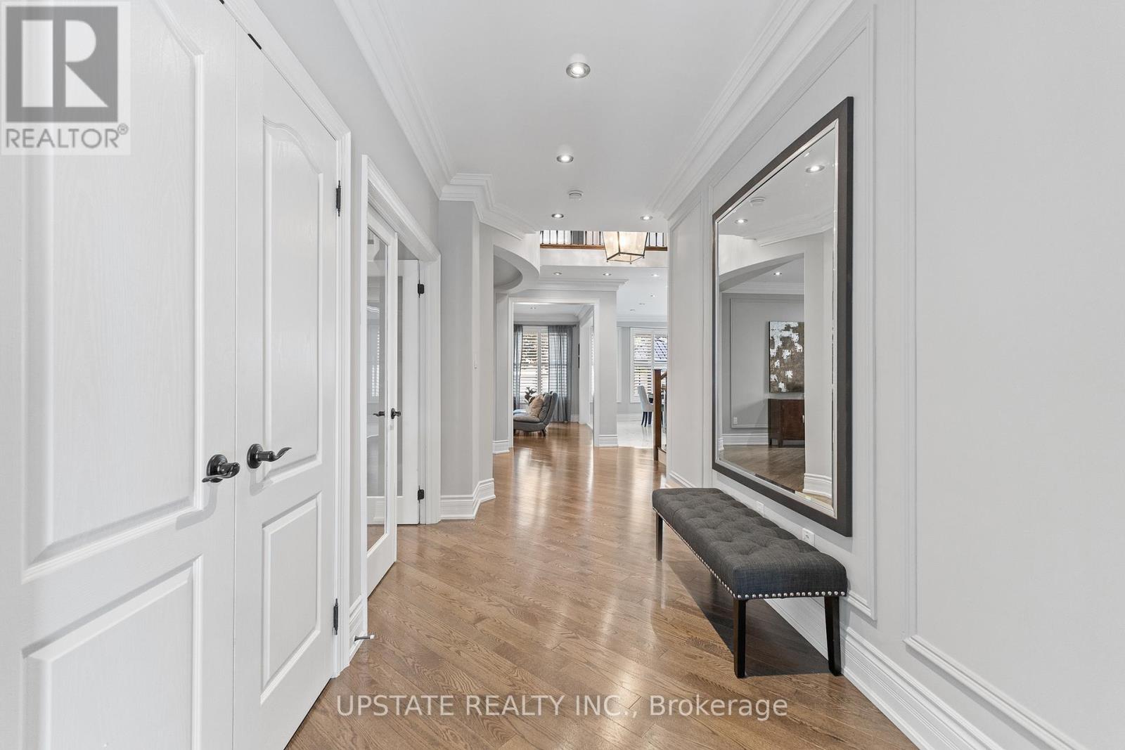 Photo 6 of 21 Lauderhill Road, Brampton ON