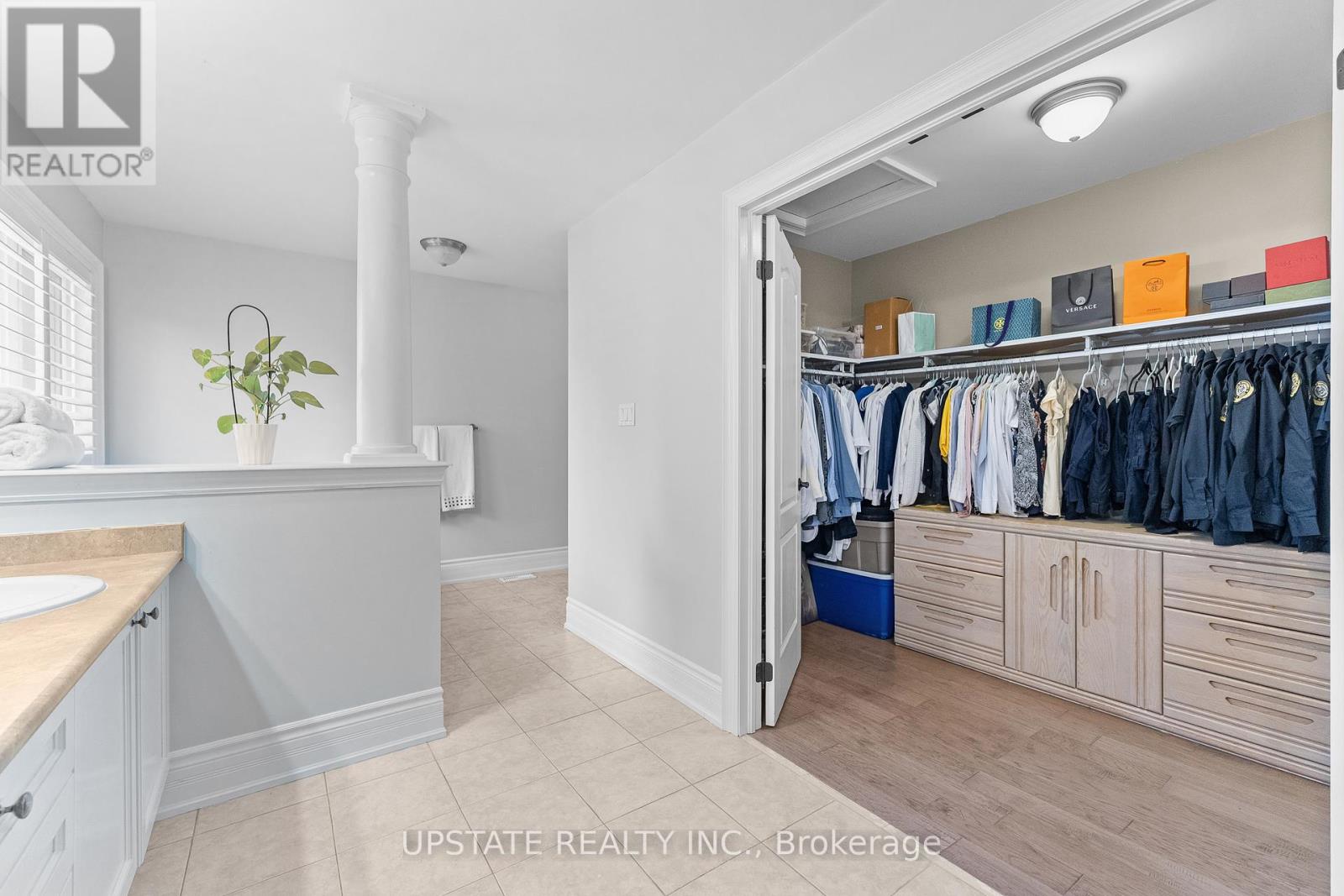 Photo 24 of 21 Lauderhill Road, Brampton ON