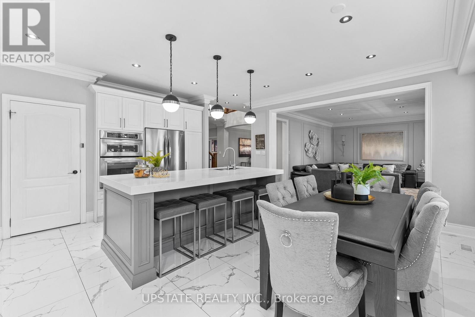 Photo 11 of 21 Lauderhill Road, Brampton ON