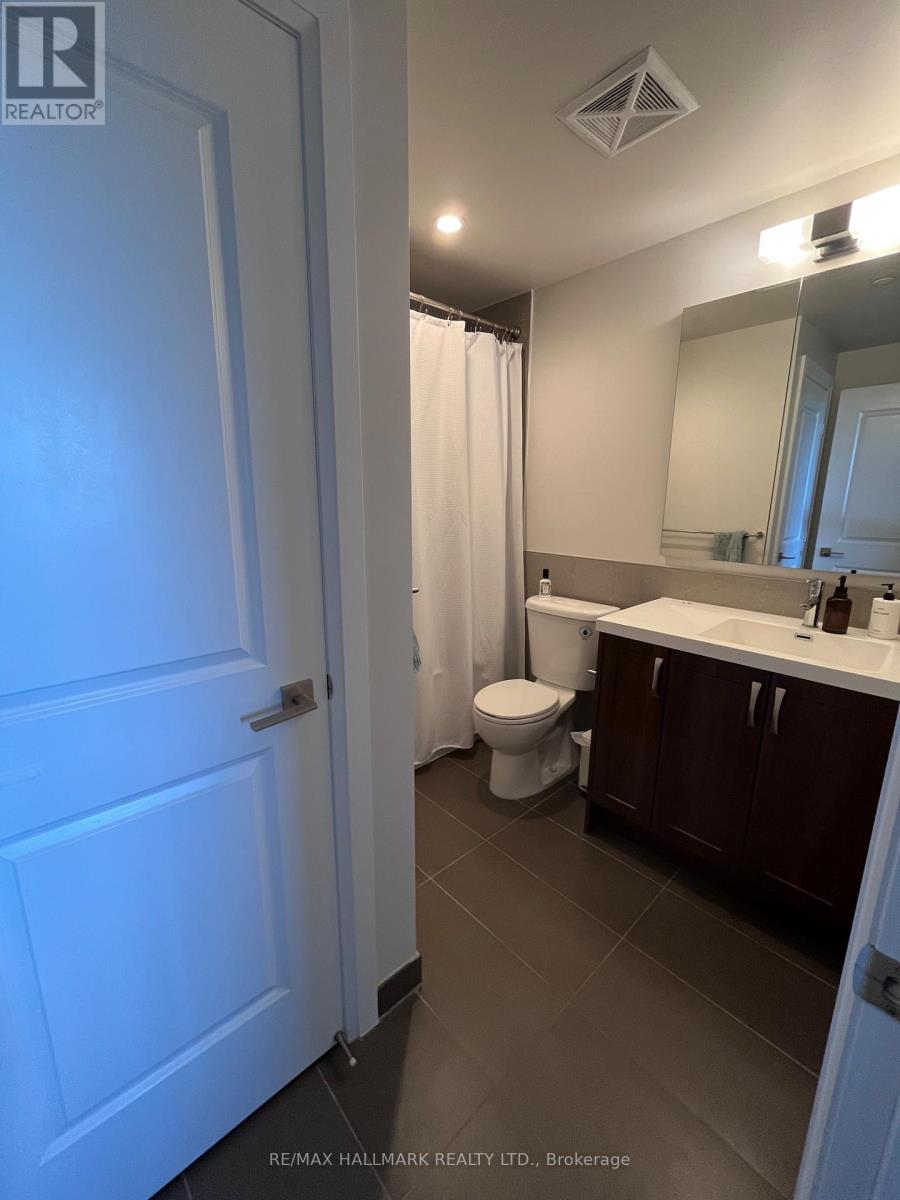 Photo 10 of 626 2 Old Mill Drive, Toronto ON