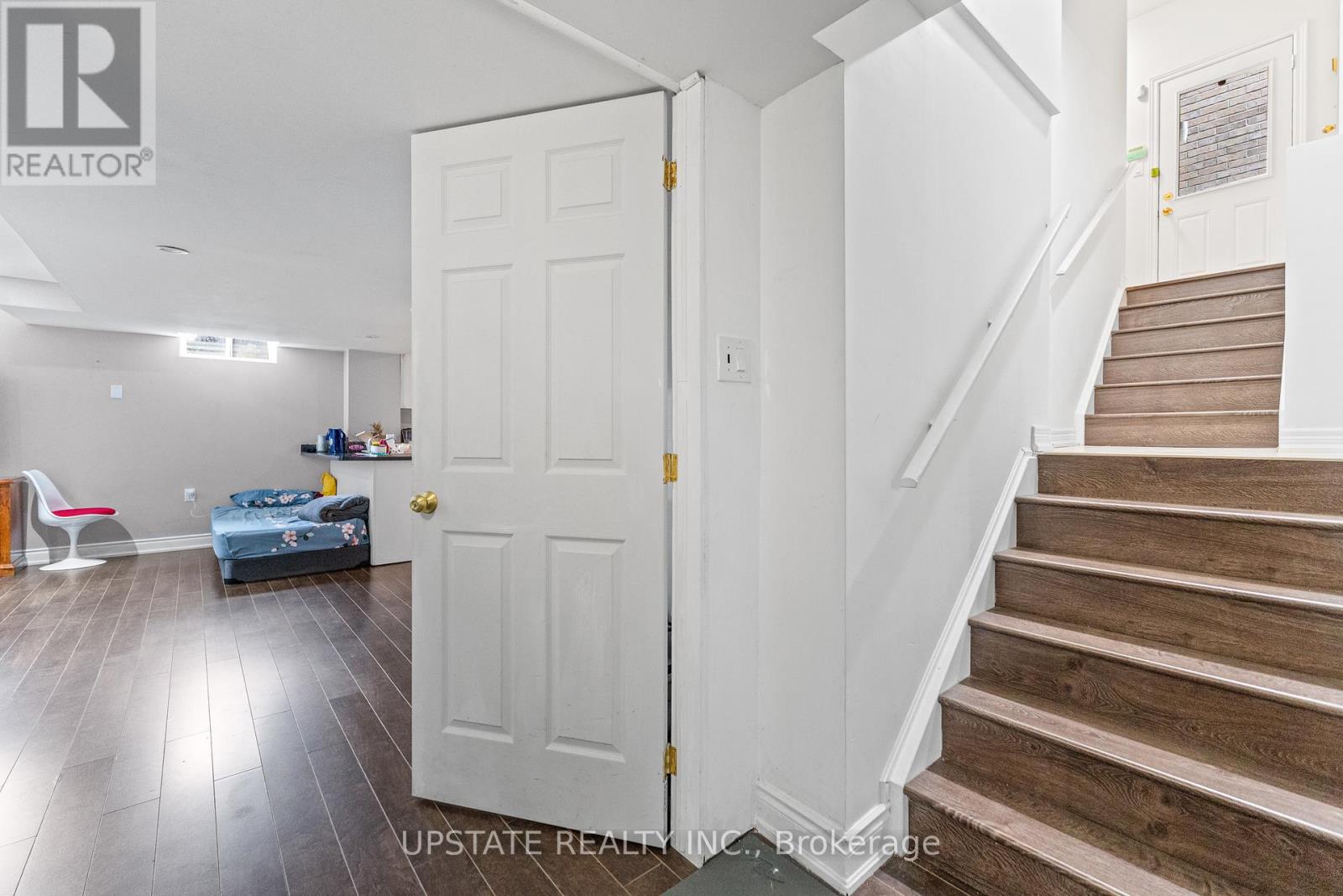Photo 37 of 68 Everingham Circle, Brampton ON