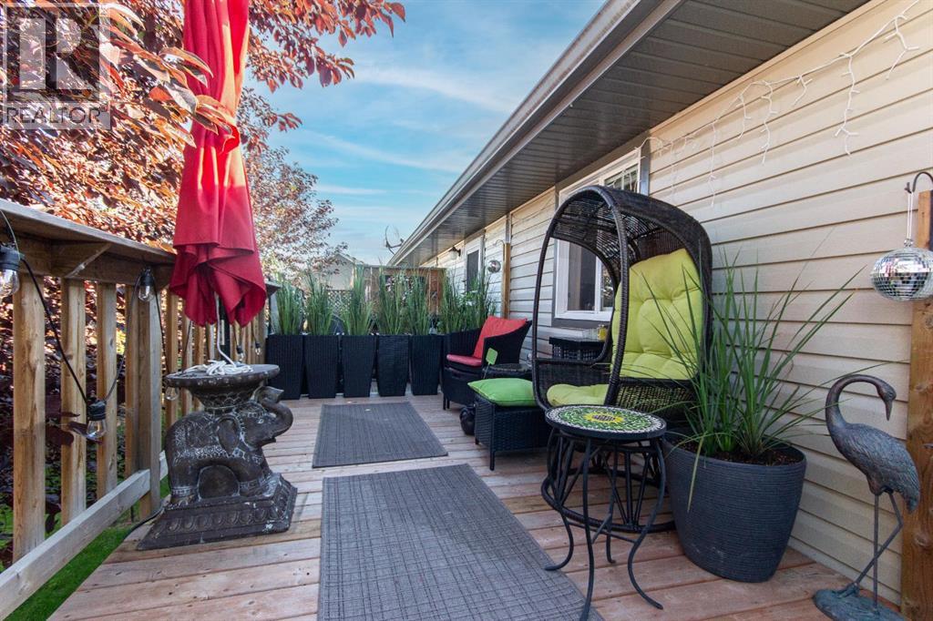 Photo 15 of 114 Redwood Boulevard, Springbrook AB