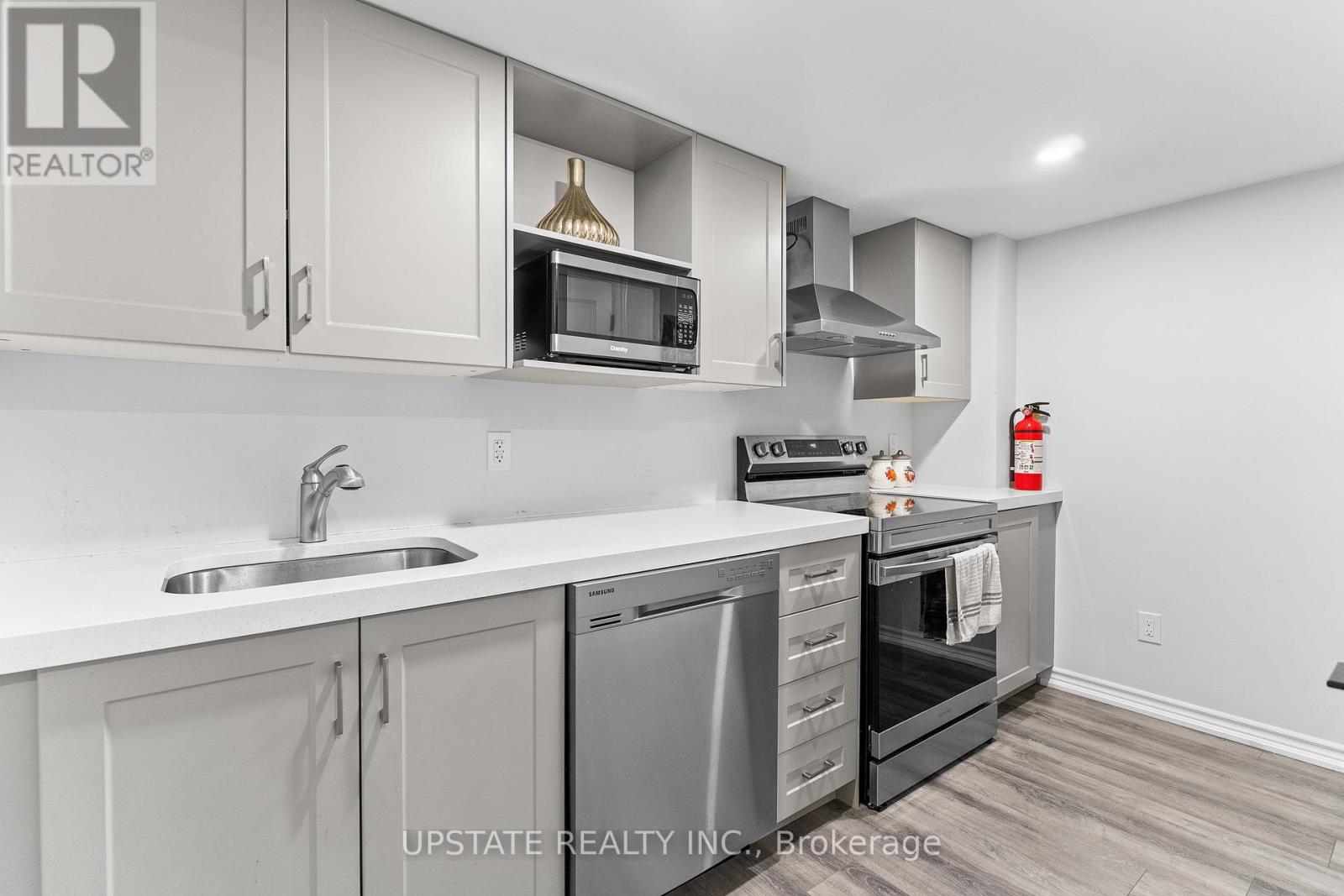 Photo 43 of 21 Lauderhill Road, Brampton ON