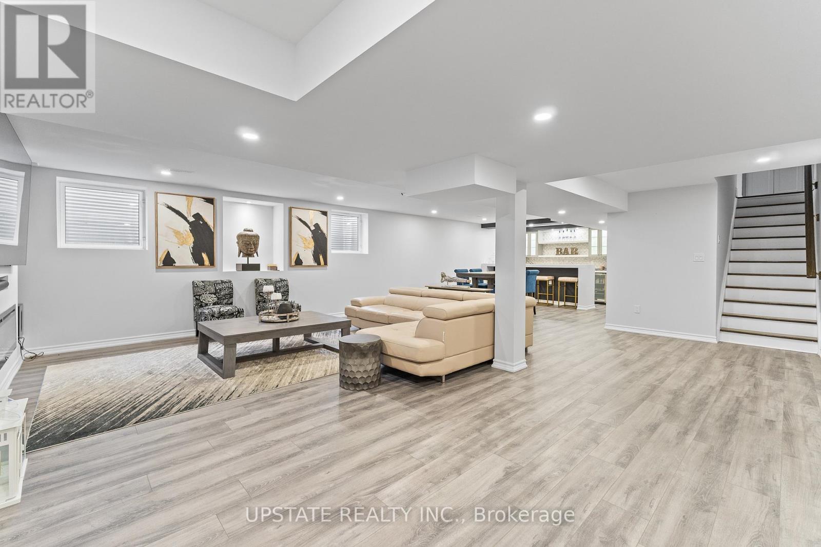 Photo 38 of 21 Lauderhill Road, Brampton ON