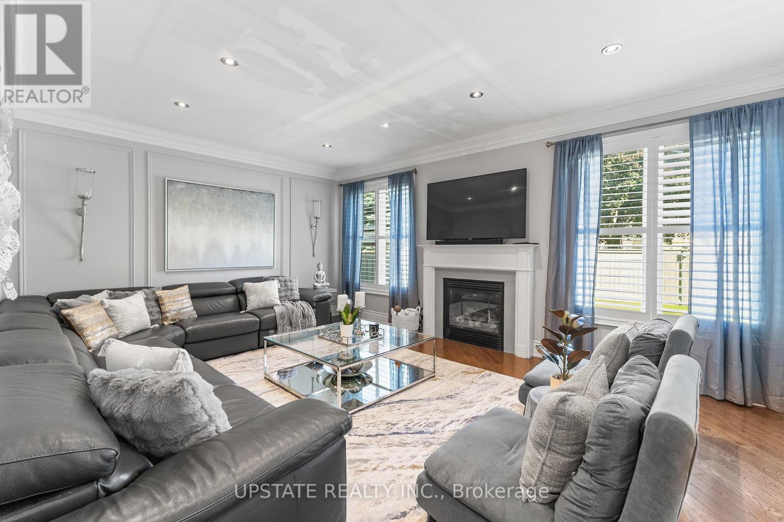 Photo 16 of 21 Lauderhill Road, Brampton ON