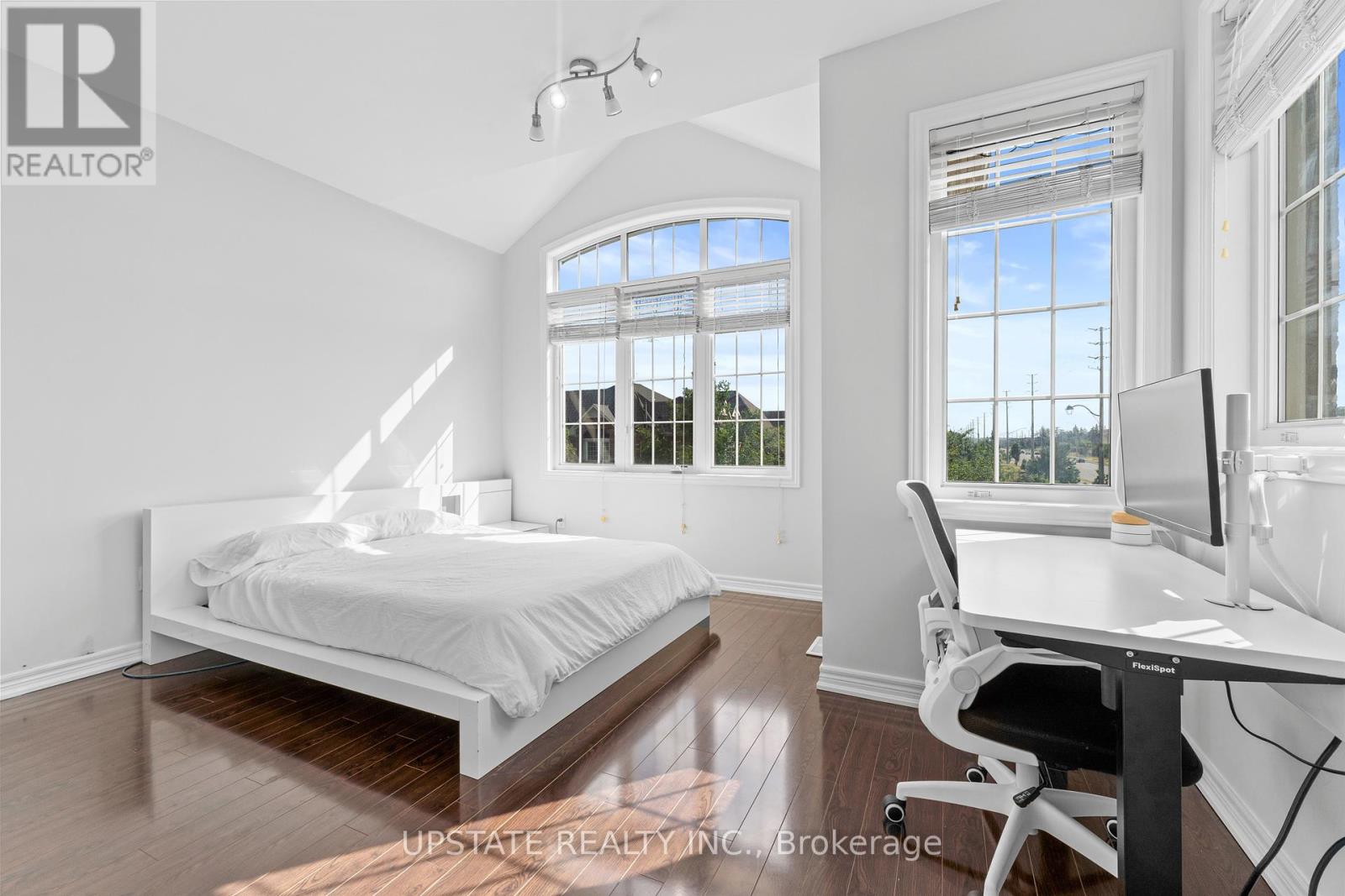 Photo 28 of 68 Everingham Circle, Brampton ON