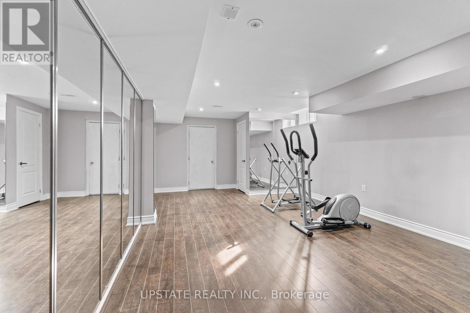 Photo 35 of 68 Everingham Circle, Brampton ON
