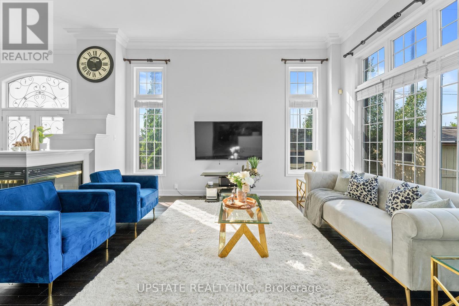 Photo 11 of 68 Everingham Circle, Brampton ON