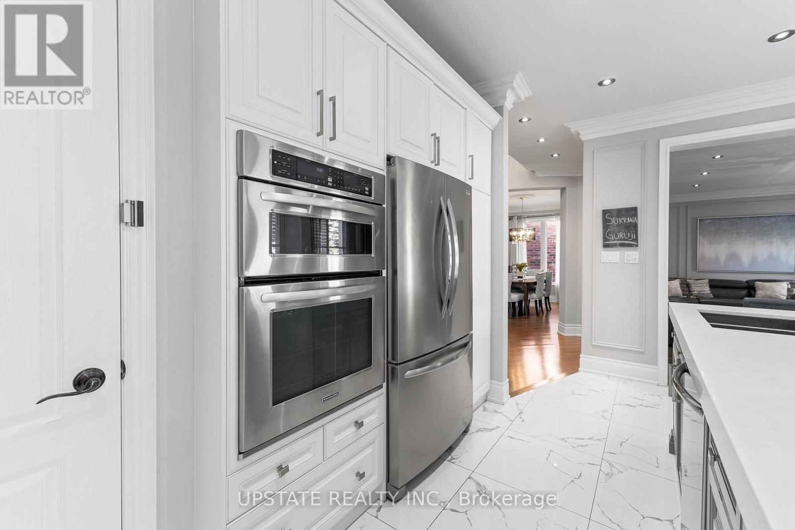 Photo 13 of 21 Lauderhill Road, Brampton ON