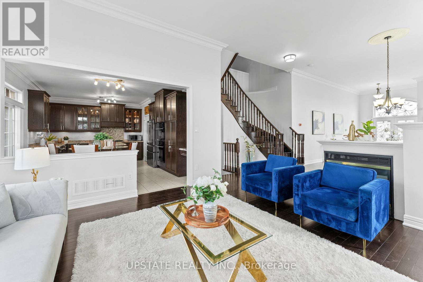 Photo 12 of 68 Everingham Circle, Brampton ON