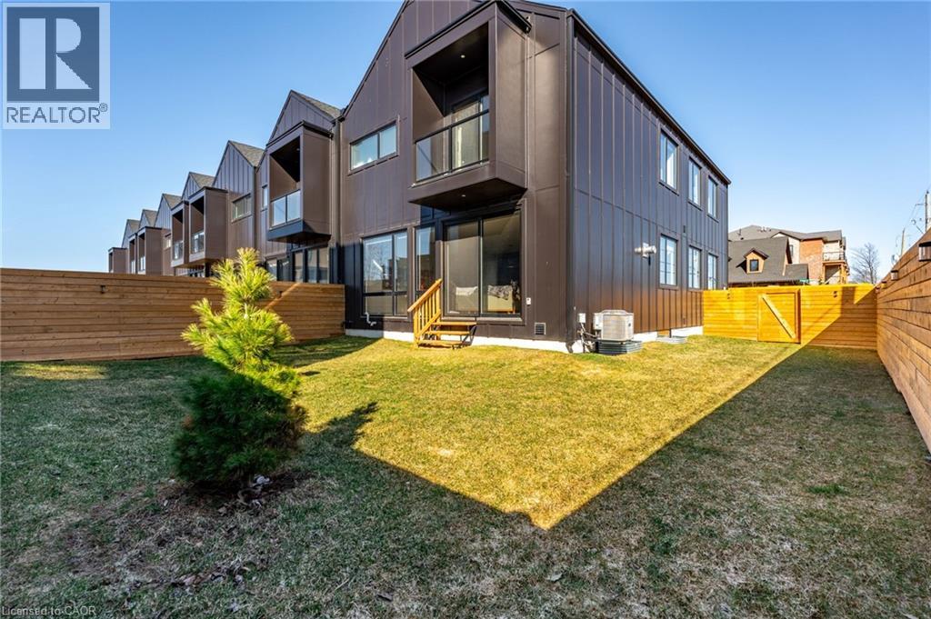 Photo 44 of 98 Lametti Drive, Fonthill ON