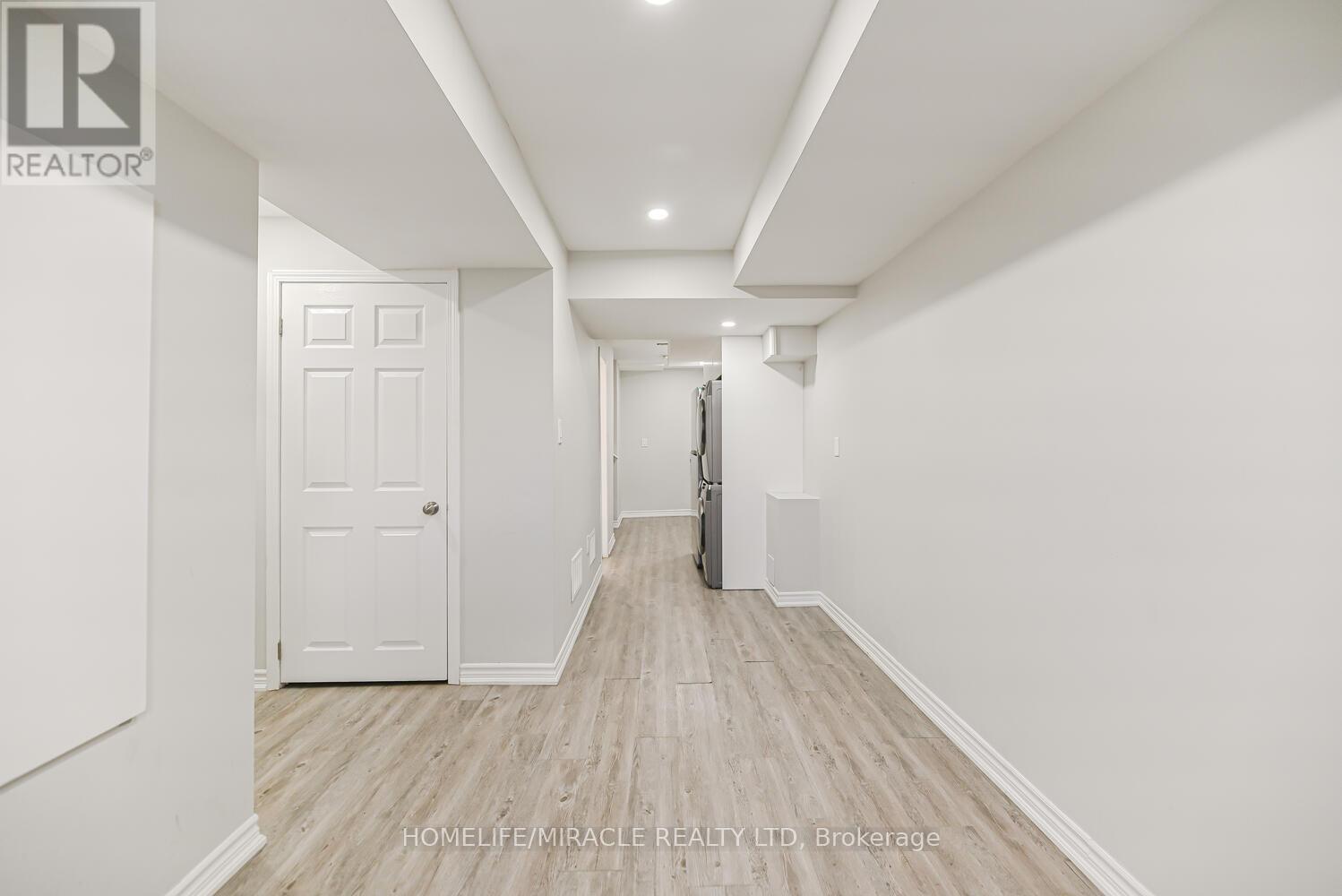 Photo 48 of 35 Finegan Circle, Brampton ON