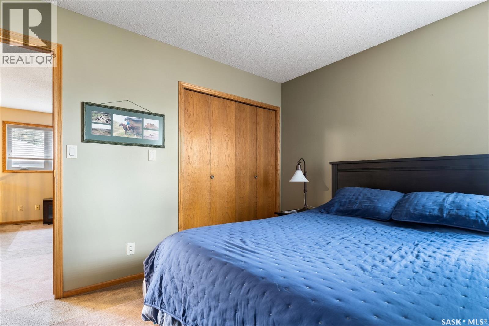 Single Family House 2 Level for Sale in   Heritage CRESCENT Saskatoon 