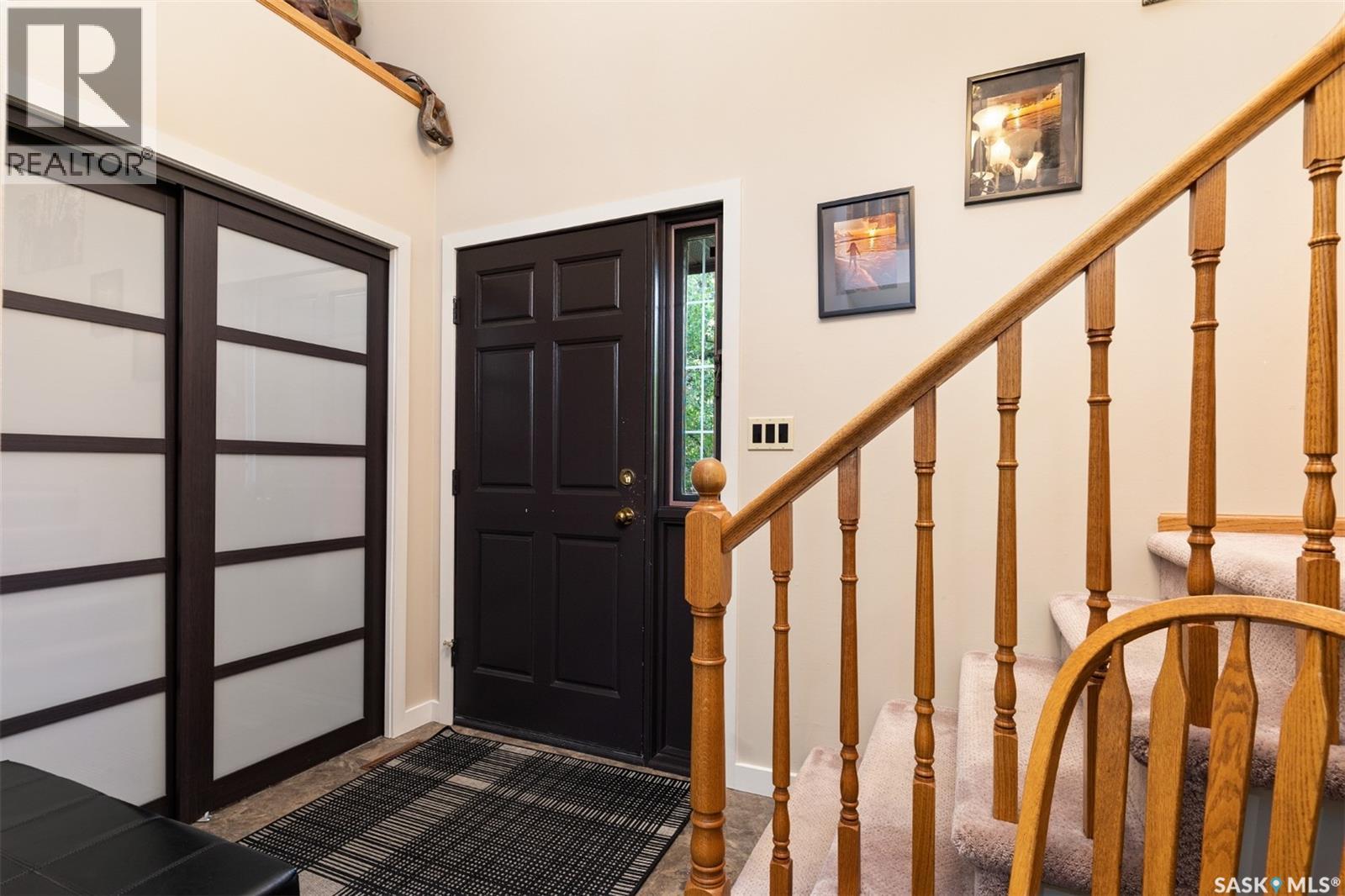 Single Family House 2 Level for Sale in   Heritage CRESCENT Saskatoon 