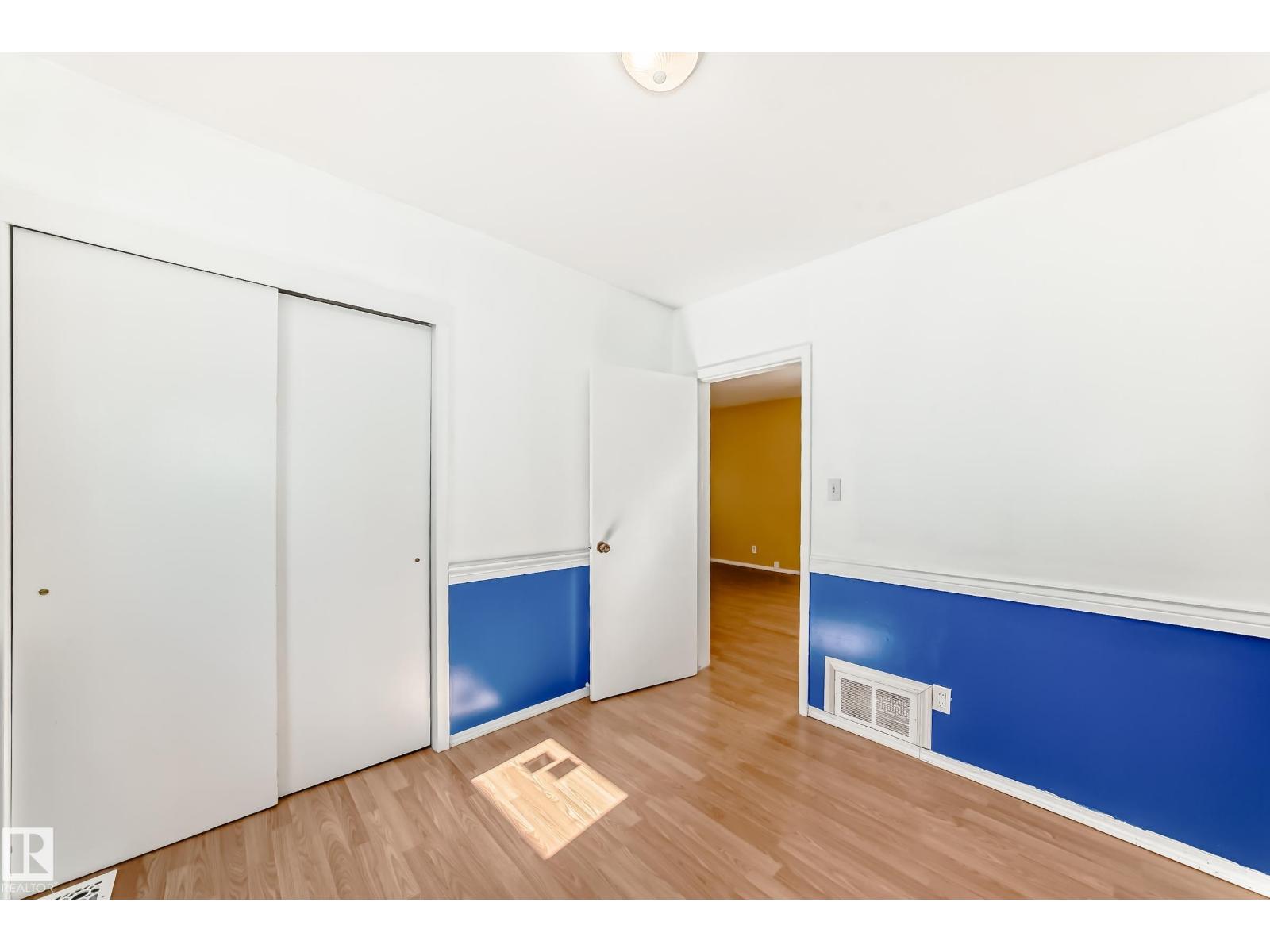 Photo 18 of 12943 113 St Nw, Edmonton AB
